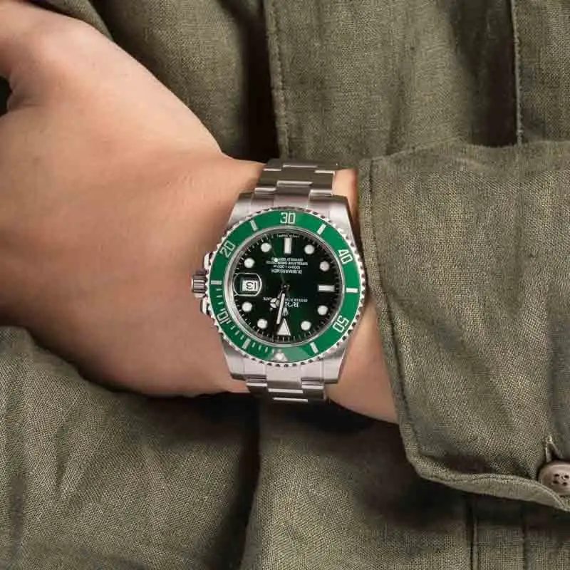 Watch is amazing and in perfect working order